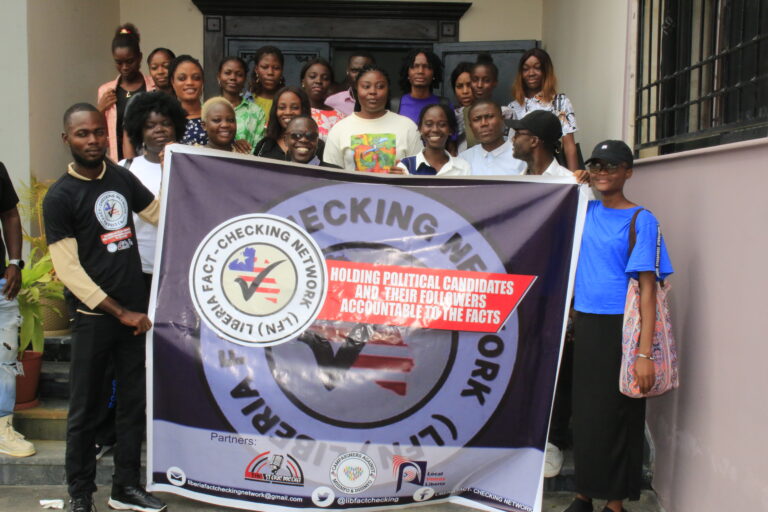 Group photo at the end of the Launch